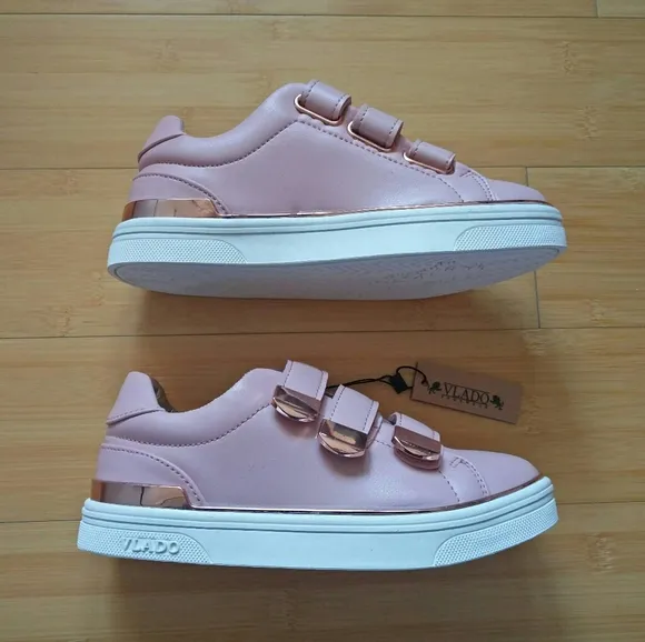 -NEW- Vlado Little Girl's Mila Sneakers 2