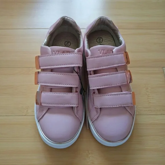 -NEW- Vlado Little Girl's Mila Sneakers 2