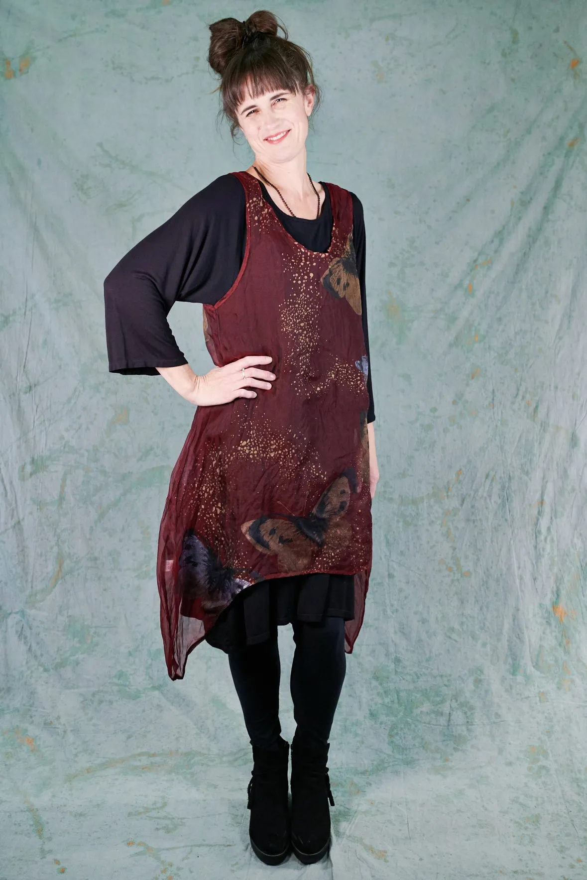 6113 B Asymmetrical Organza Shift Merlot-Golden Moth