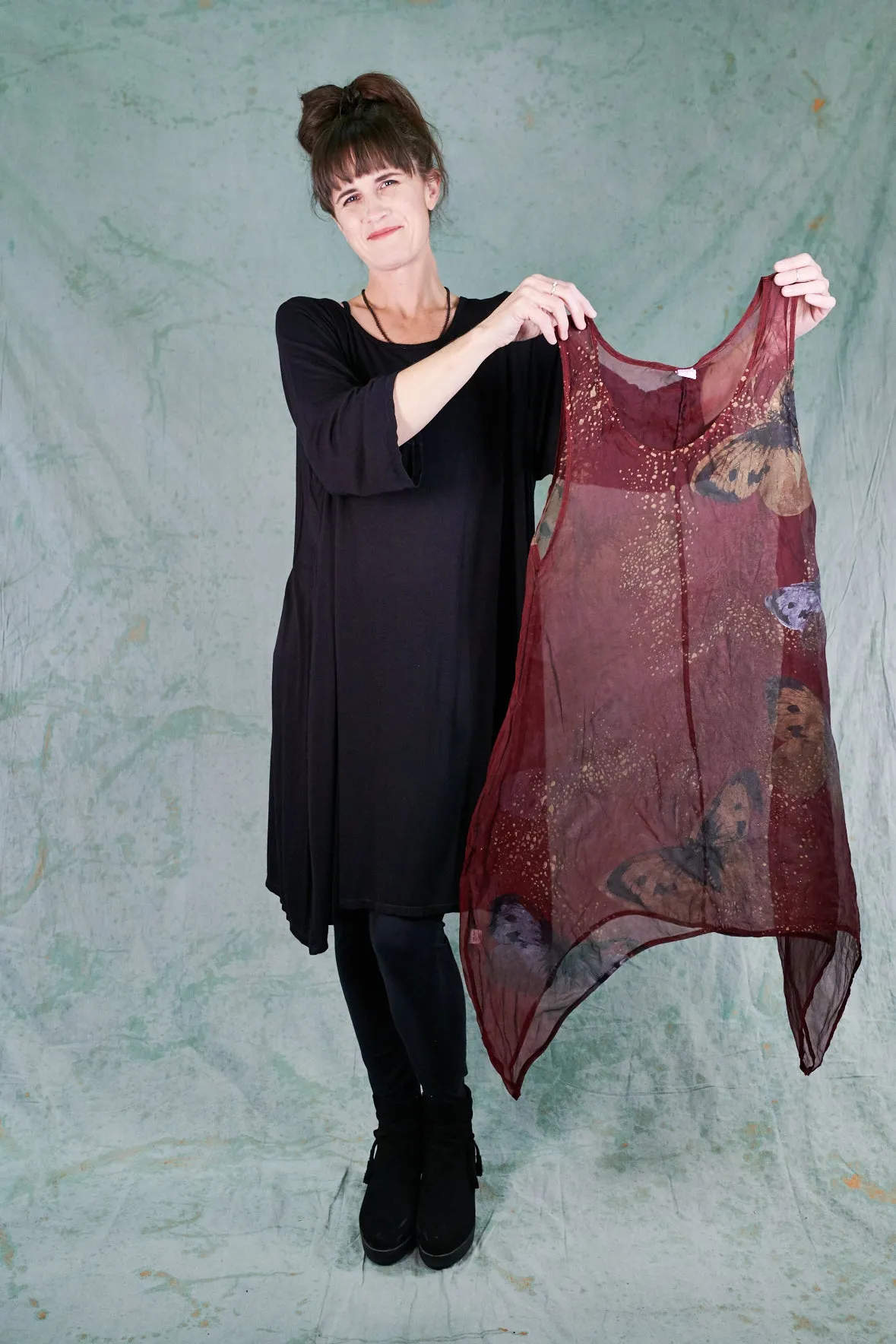 6113 B Asymmetrical Organza Shift Merlot-Golden Moth