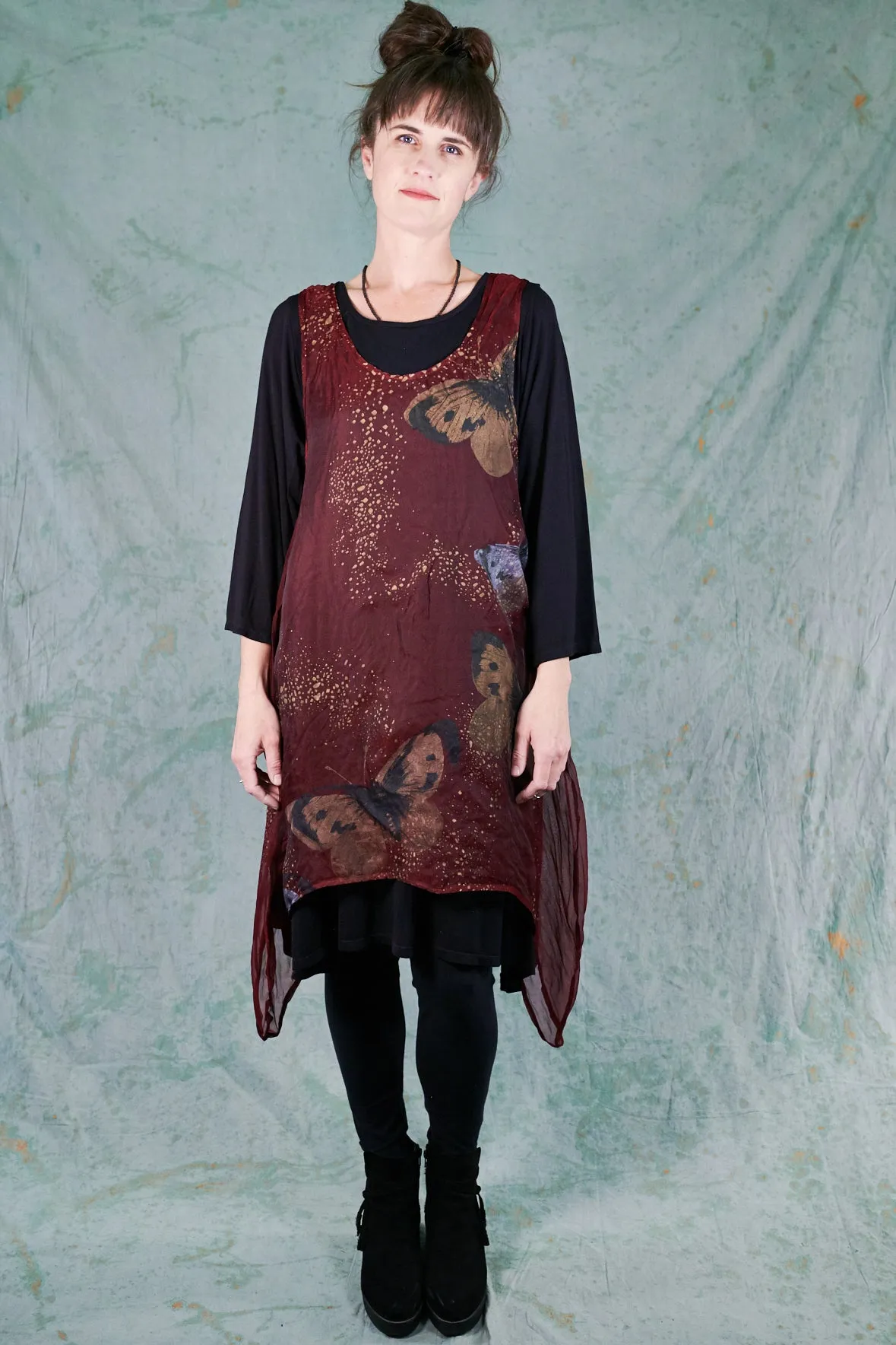 6113 B Asymmetrical Organza Shift Merlot-Golden Moth