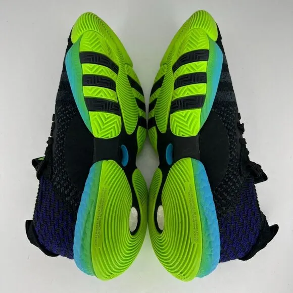 Adidas Boys Black Trae-Tlien Young 2.0 Low Top Size 5.5 Basketball Shoes
