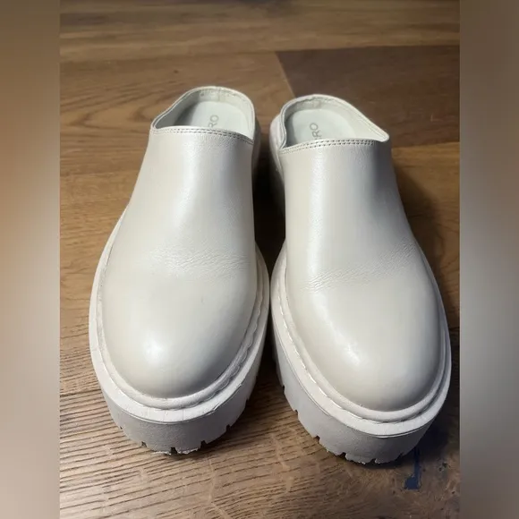 Anthropologie Pilcro Chunky Clogs Size 39 or US Size 8.5