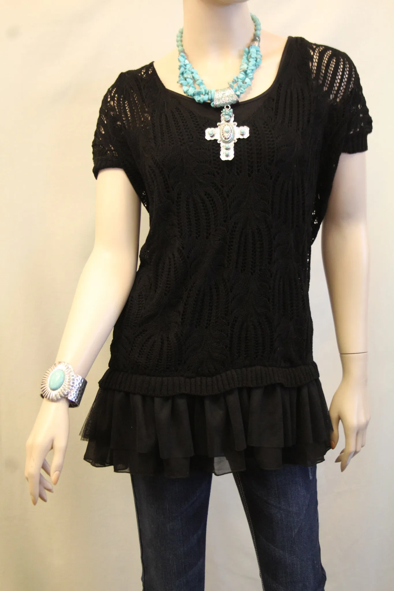 A'reve | Top with Ruffles Black