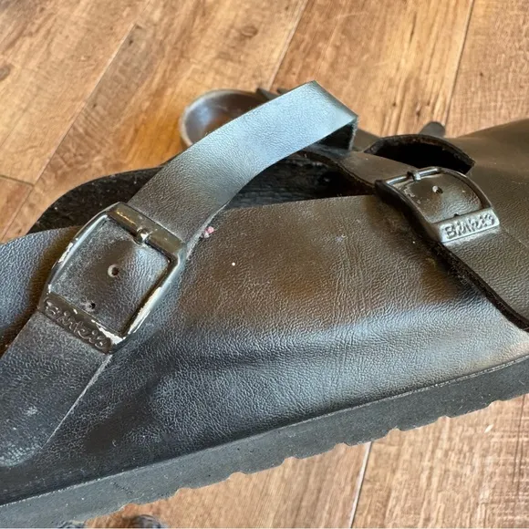 Birkenstock Birkis black criss cross strap mule clogs size 41/ 10