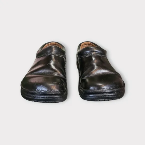 Birkenstock Vintage Black Leather Clogs