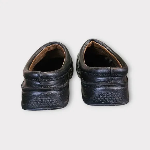 Birkenstock Vintage Black Leather Clogs