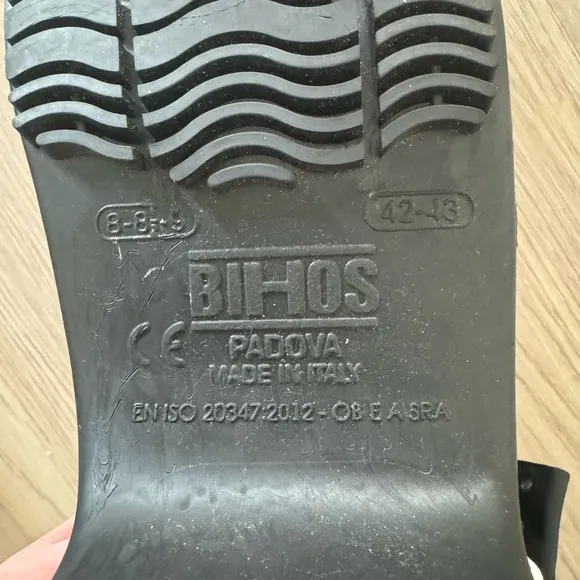 Black Calzuro Clogs
