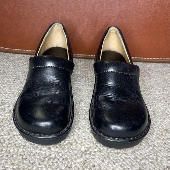 Born leather clogs