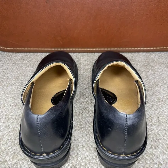 Born leather clogs