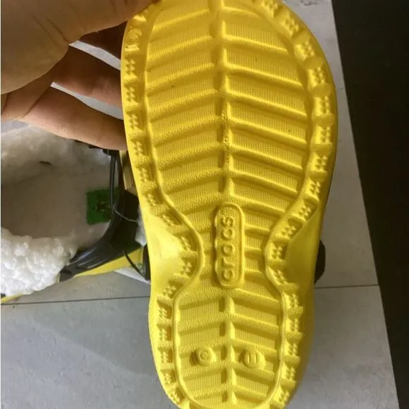 Buddy The Elf × Crocs Lined Clogs Kid's Size 11 new casual