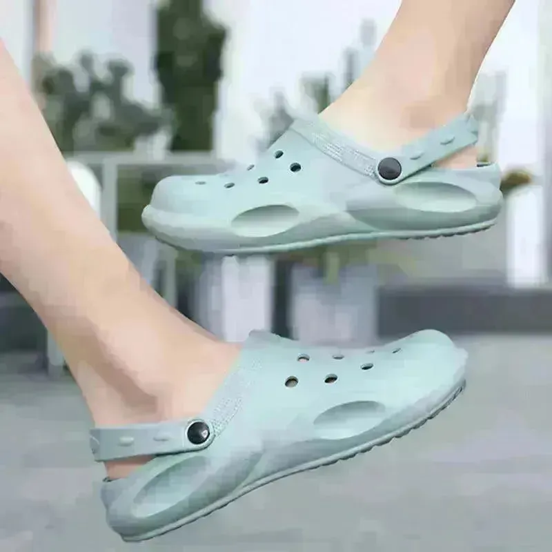 Casual Beach Baotou Sandals Non-slip Garden Clogs Shoes for Summer 2025