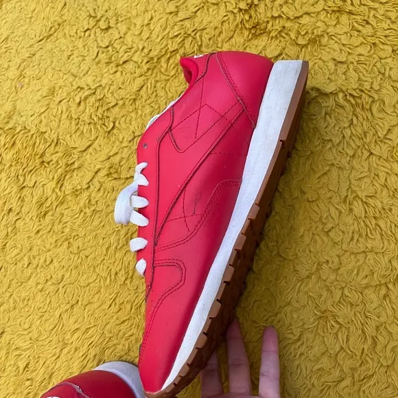 Classic Retro-Style Red Reebok’s Classic Tennis Shoes