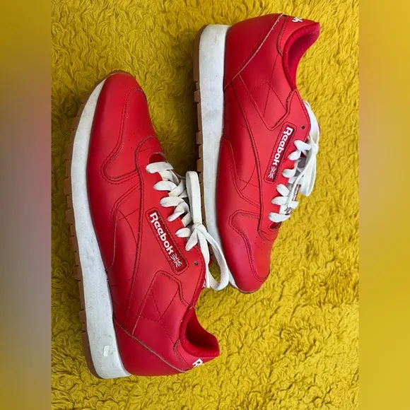 Classic Retro-Style Red Reebok’s Classic Tennis Shoes