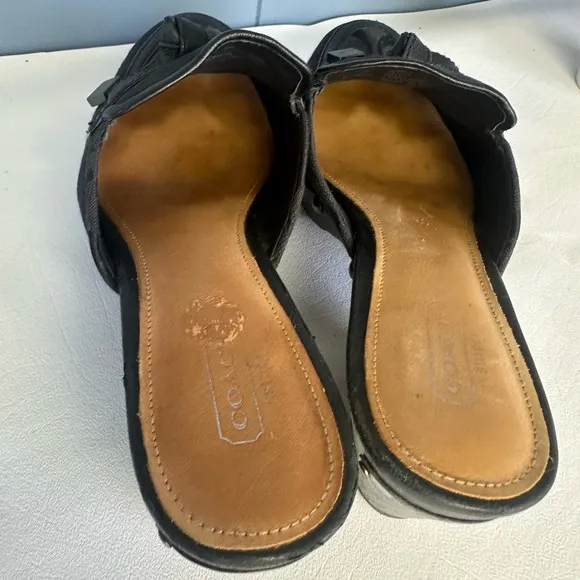 Coach Tanya Clogs Mules Studded Coach Logo 8B