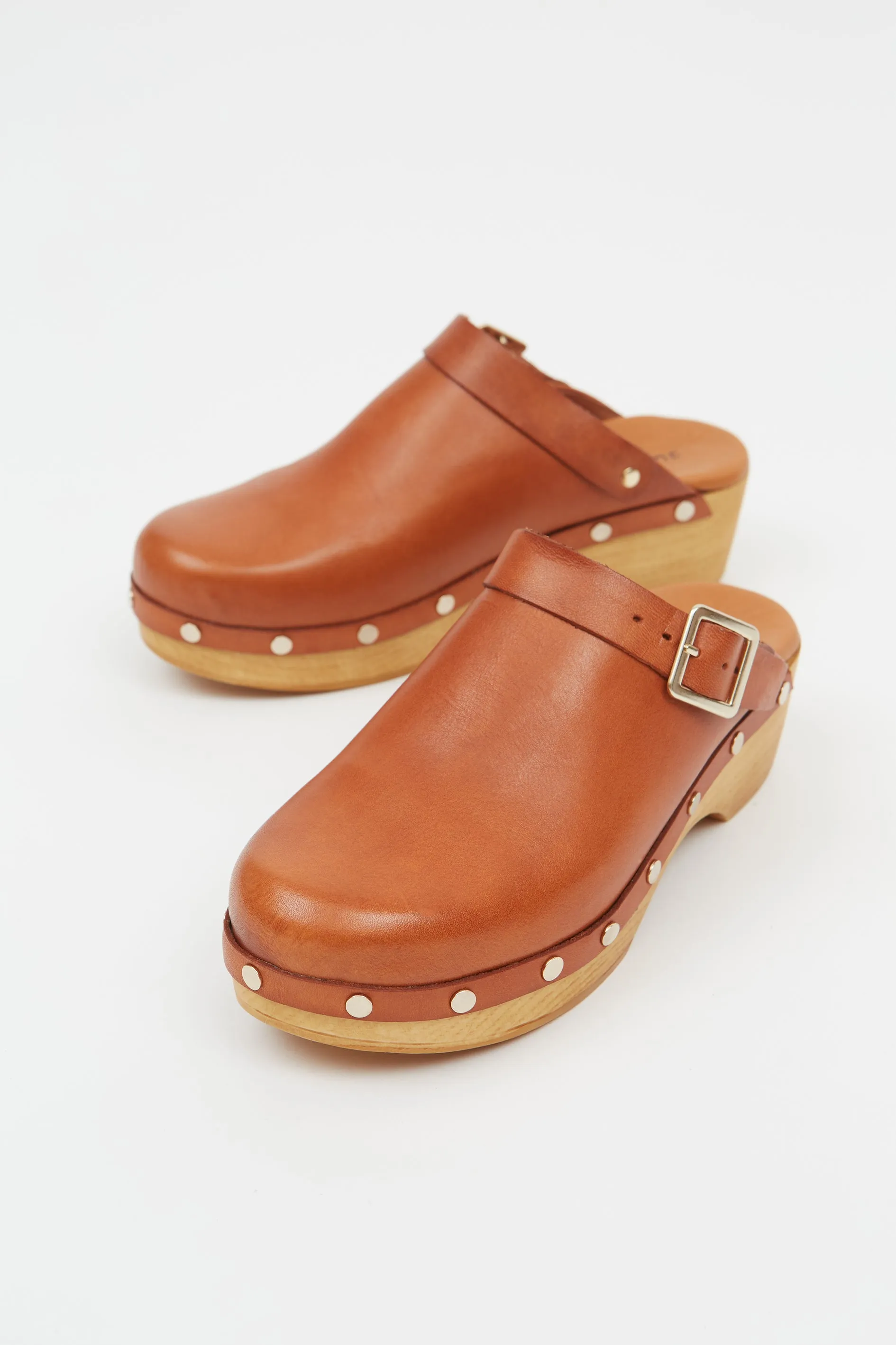 Cognac Clogs