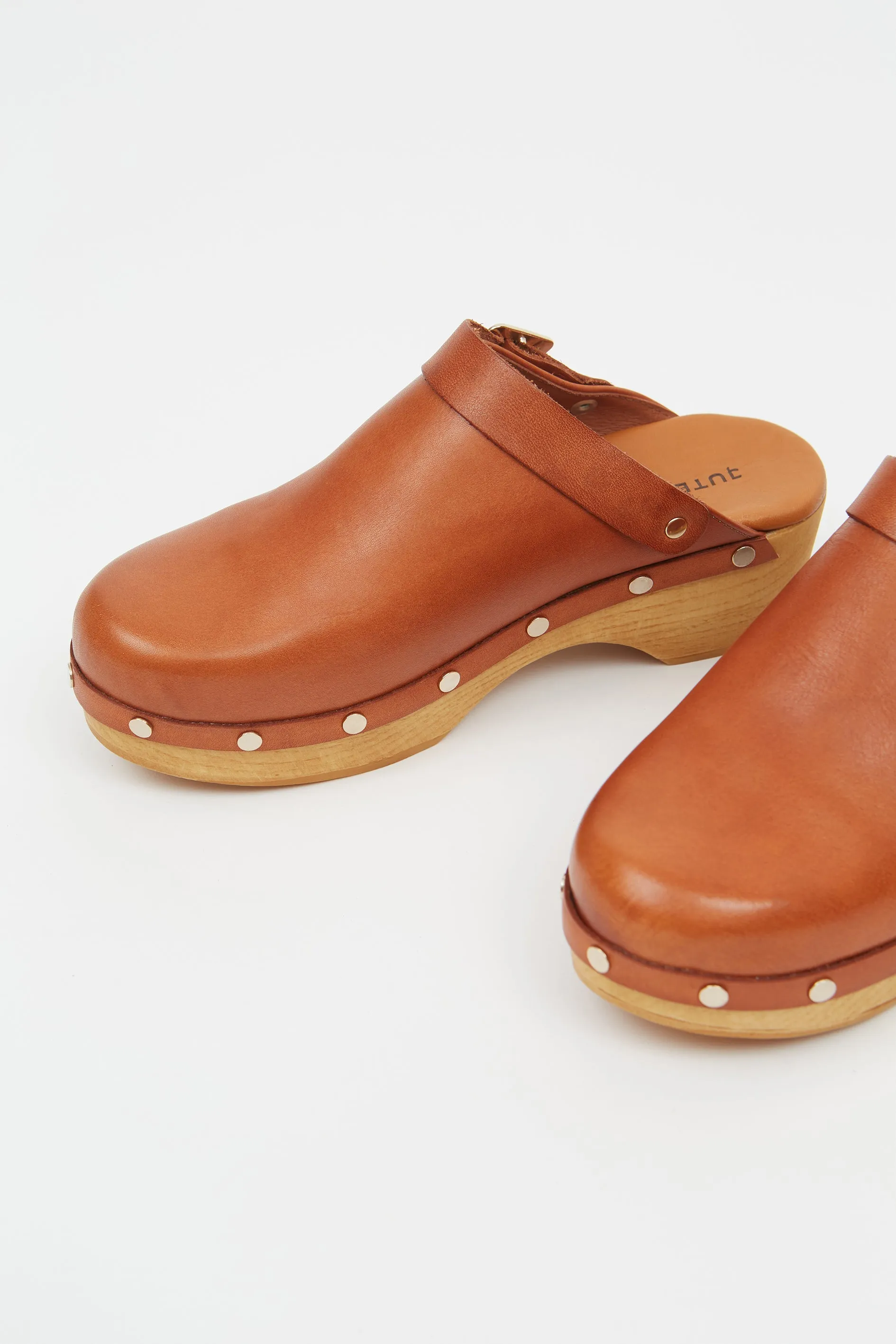 Cognac Clogs