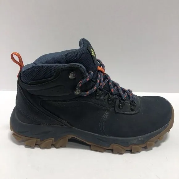 Columbia Men’s Newton Ridge Plus II Waterproof Hiking Boots, Size 8 M