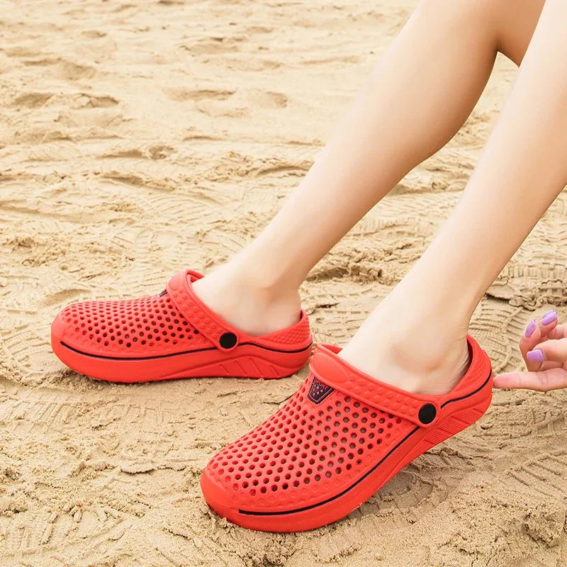 Couple’s EVA Clog Slippers Women Flat Sandals Man Summer Slippers Garden Shoes Outdoor Beach Clogs Home Slide Slip-on Shoes