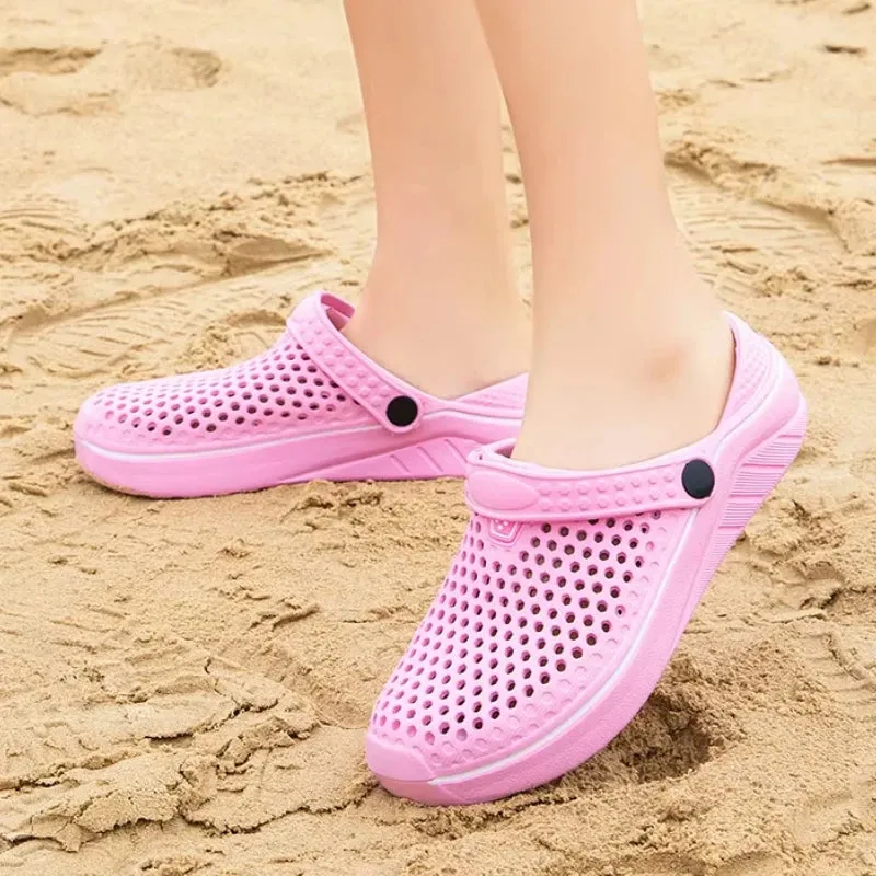 Couple’s EVA Clog Slippers Women Flat Sandals Man Summer Slippers Garden Shoes Outdoor Beach Clogs Home Slide Slip-on Shoes