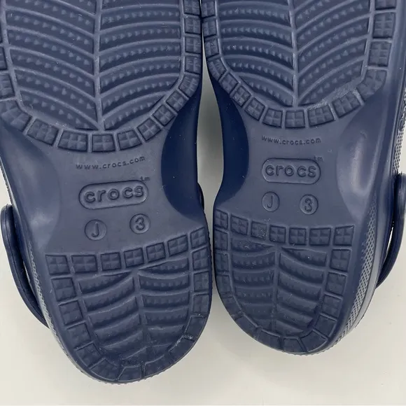 Crocs Baya kids unisex blue clogs Size 3