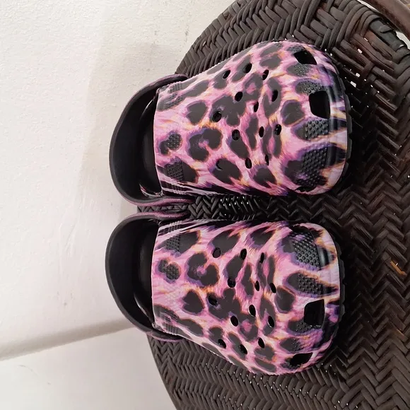 Crocs Classic Animal Print Clogs Girls Junior Size 2