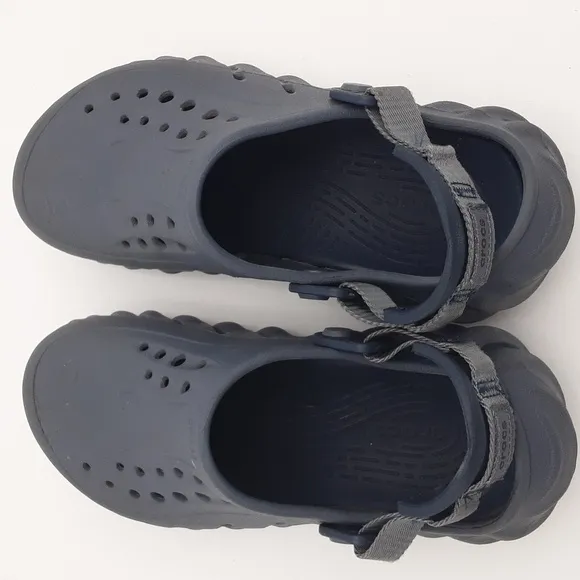 Crocs echo clog rubber sandals unisex Bleu slingback vacation beach casual J4
