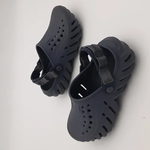 Crocs echo clog rubber sandals unisex Bleu slingback vacation beach casual J4