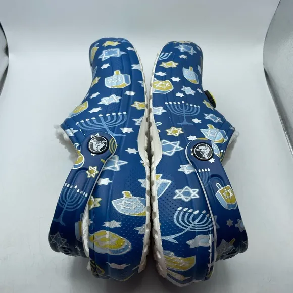 Crocs Hanukka kids faux fur lined clogs size 3Y