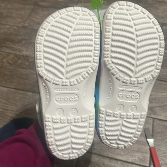 Crocs Kids' Classic Tie Dye Clogs (Little Kid/Big Kid)