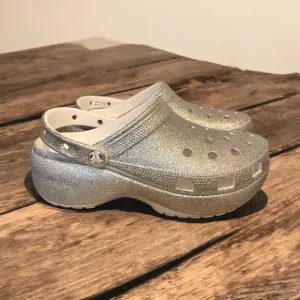 Crocs Women’s 8 Classic Platform Clogs in Gold/Silver Glitter
