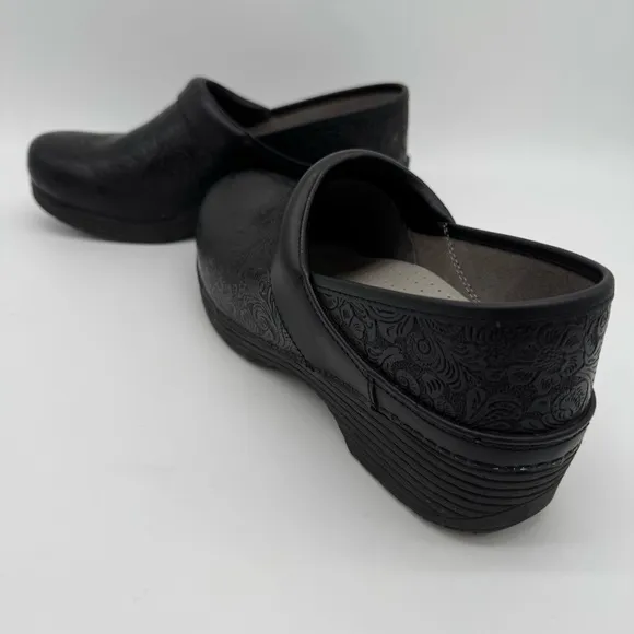Dansko LT Professional Floral Tooled Black Leather Clogs Size EU 41/US 10.5-11