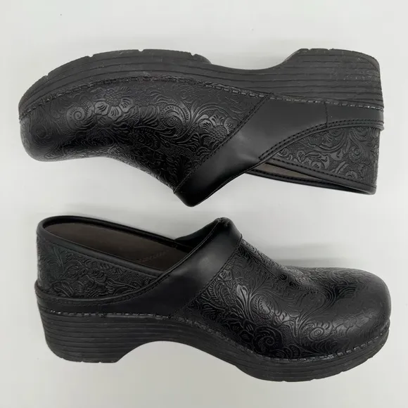 Dansko LT Professional Floral Tooled Black Leather Clogs Size EU 41/US 10.5-11