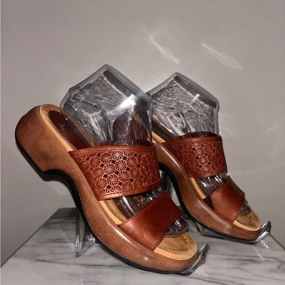 DANSKO Lydia Laser Cut Brown Leather Slide Platform Sandals Two Strap 38/7.5