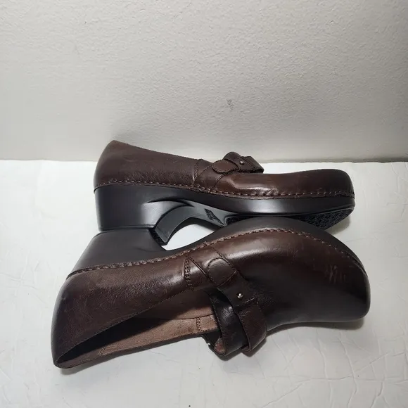 Dansko Swedish Clogs Brown Leather Women's Size 10/ EU 40/ 4822237800