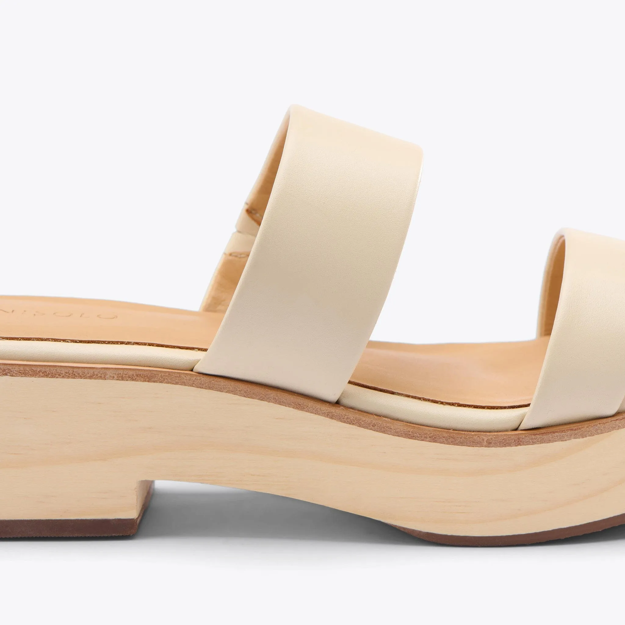 Ellie All-Day Clog Bone