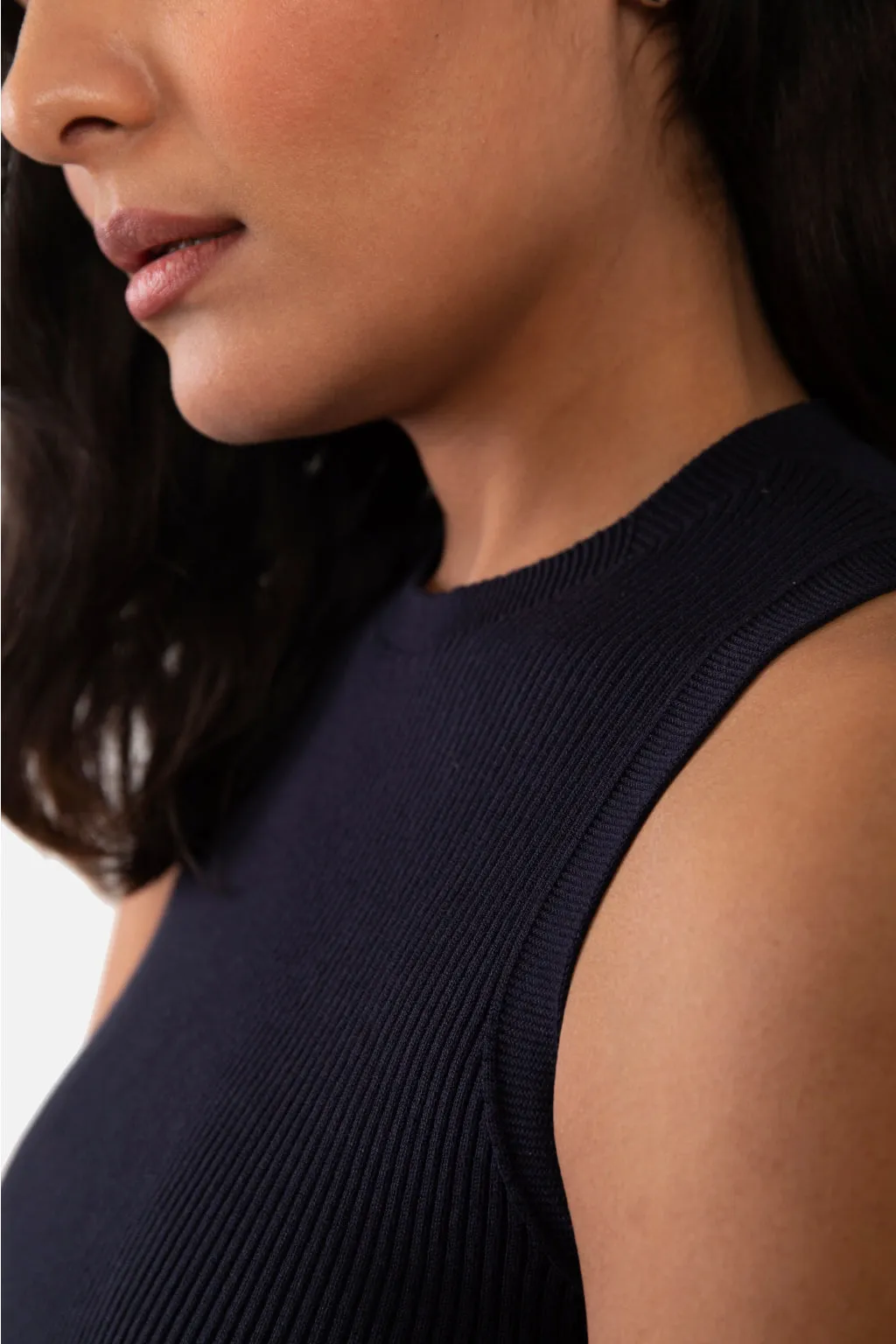 EMMA RIBBED CROP TANK - BLACK