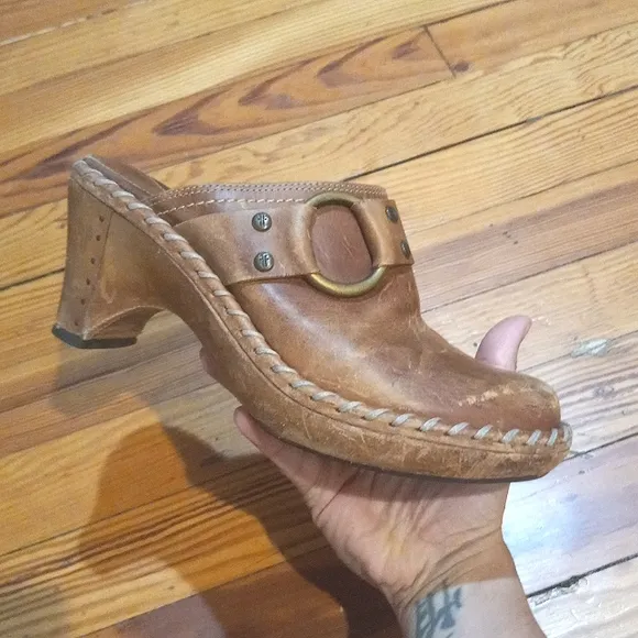 Frye clogs