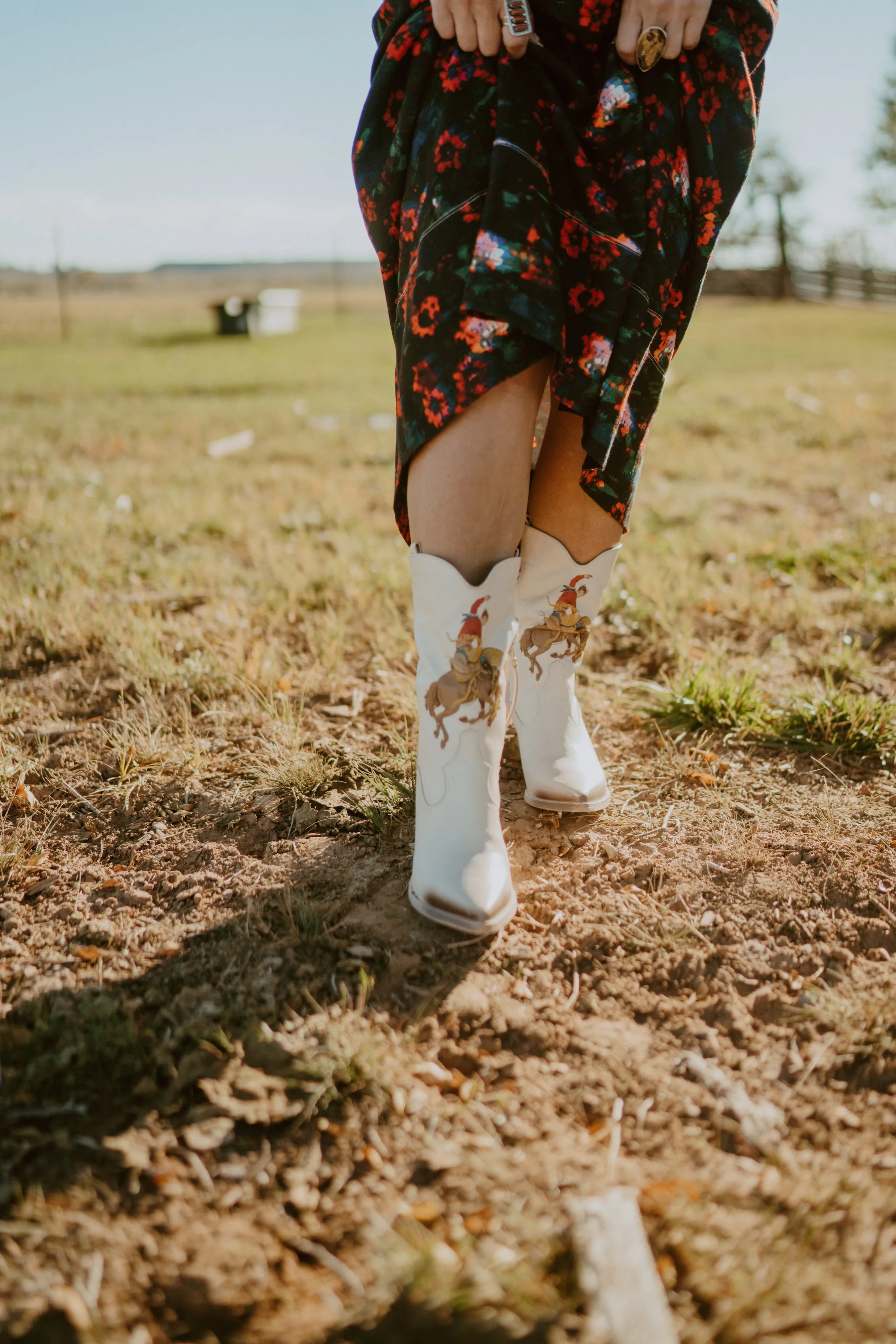 Giddy Up Boots | White