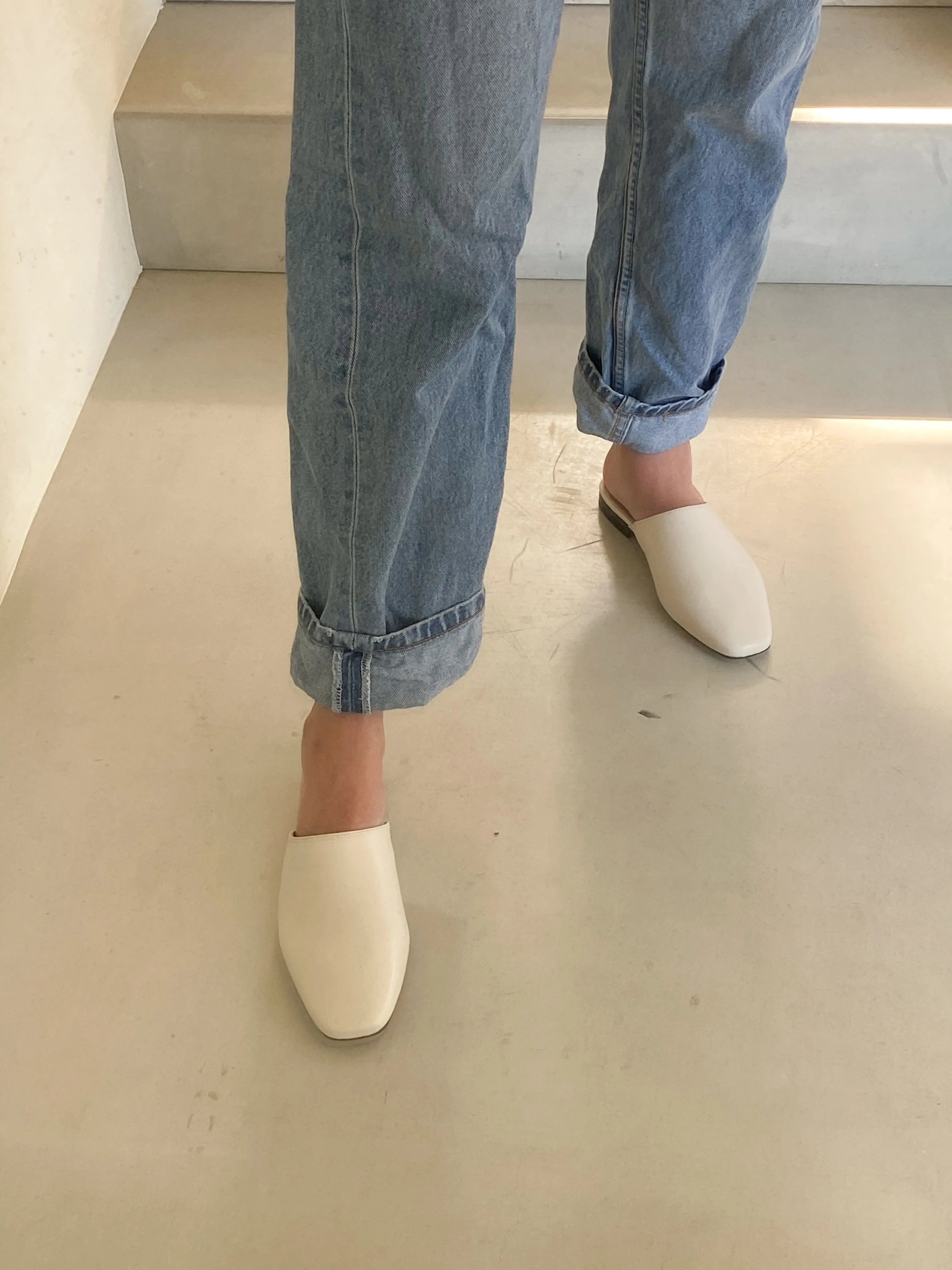 Greta Ivory Mule