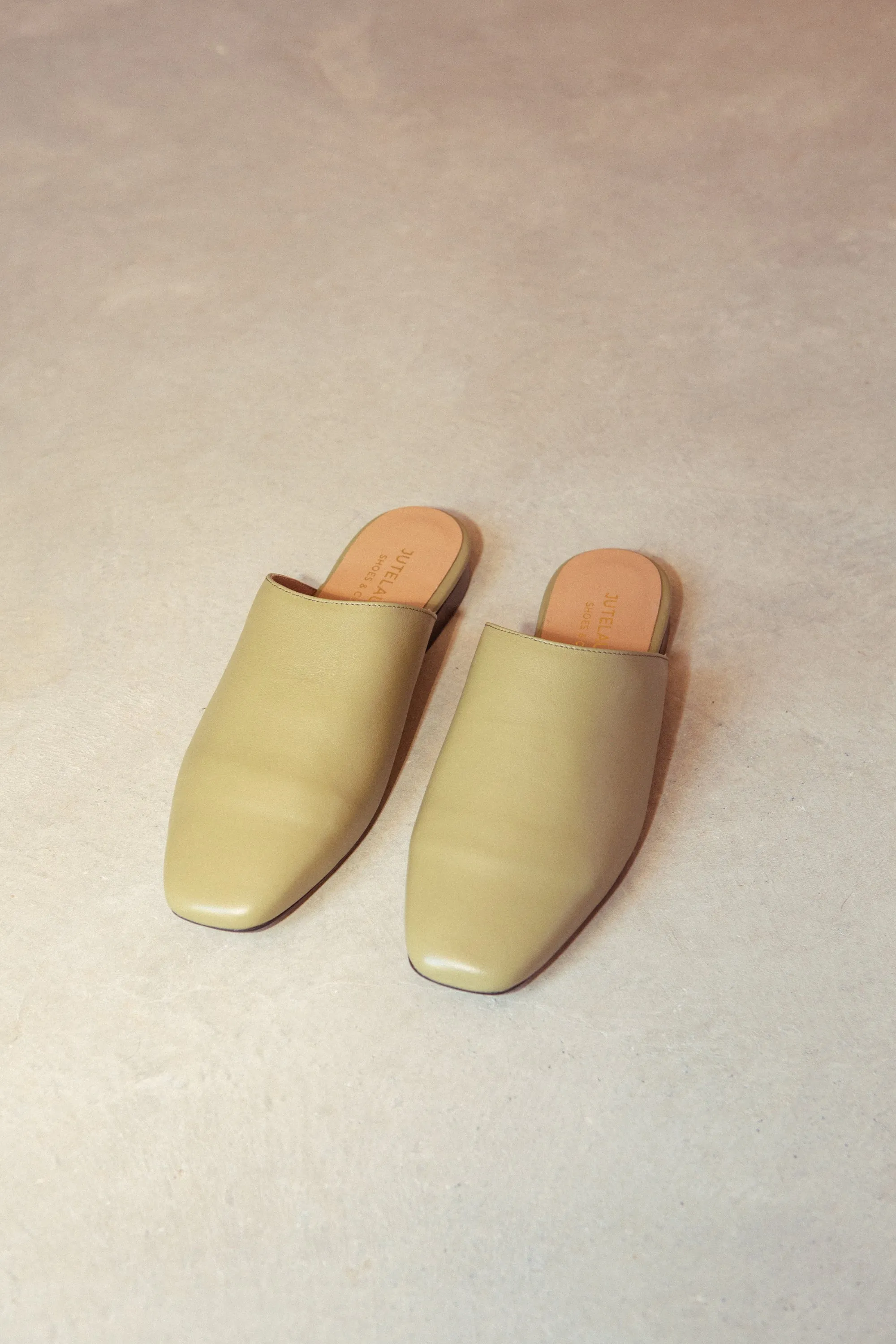 Greta Olive Mule
