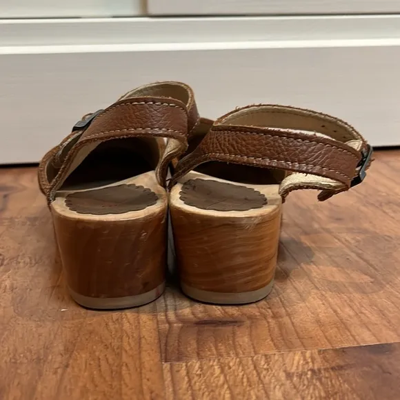 Hannah Andersson Brown Leather Clogs Kids Euro Size 35