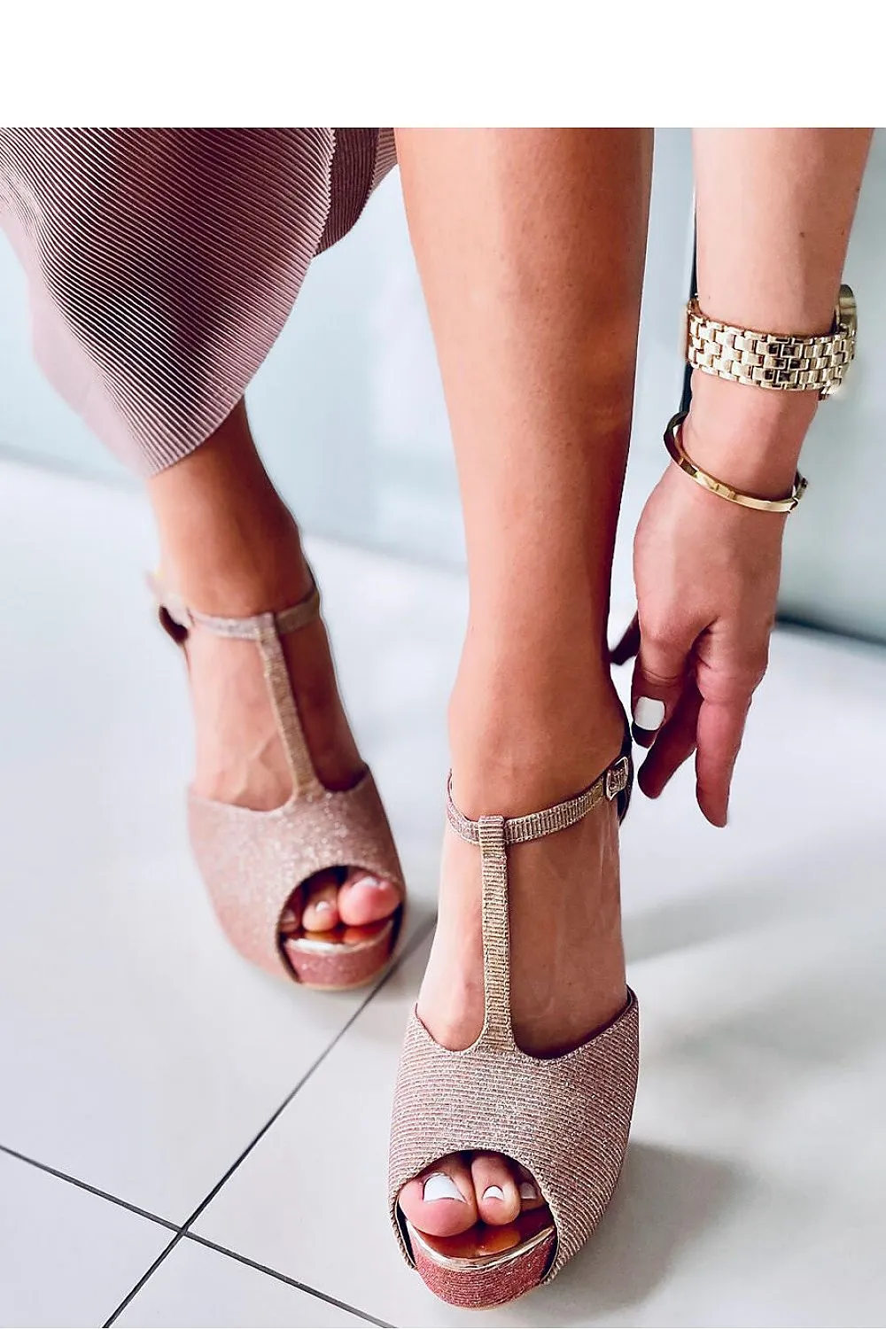 Heel sandals