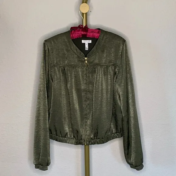 Leith Women’s Olive Green Satin Sheen Luxe Bomber Jacket size M Casual