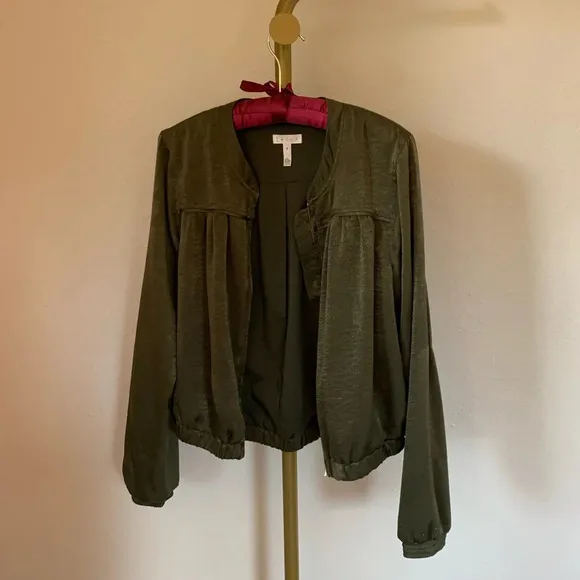 Leith Women’s Olive Green Satin Sheen Luxe Bomber Jacket size M Casual