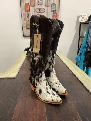 Liberty Black Ladies Cowhide-Size 8.5