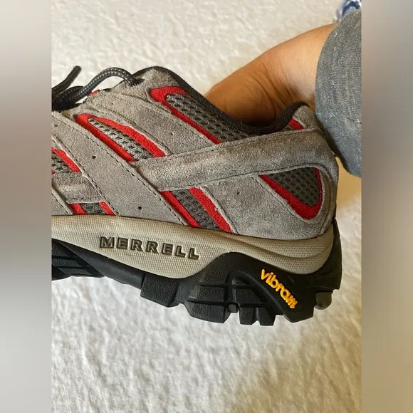 Merrell Men’s Moab Hiking Shoes Size 10.5 Charcoal with Red NWOB - No Wear