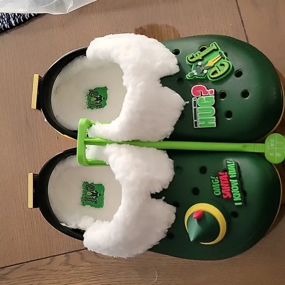 New crocs elf movie clogs size multiple sizes available