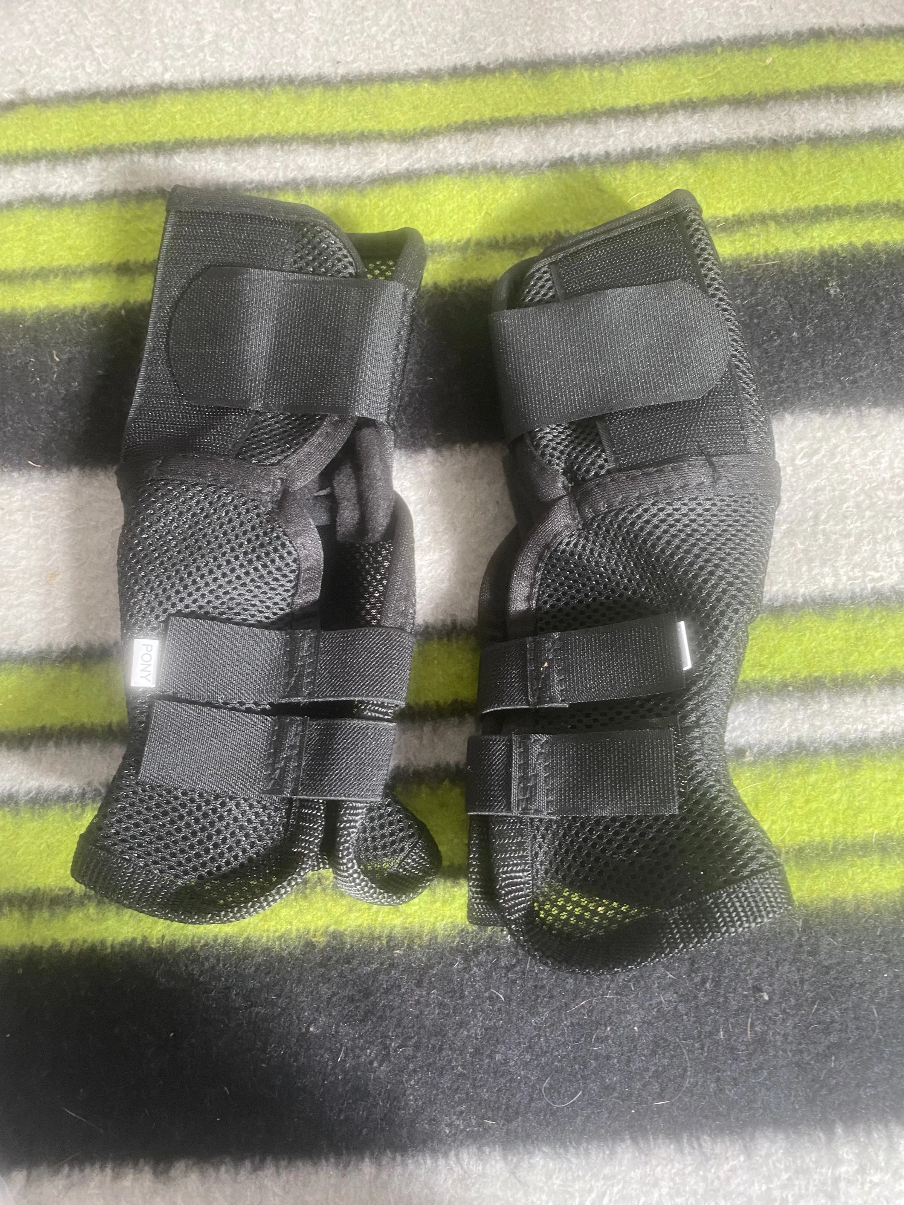 New rhinegold fly-free summer mesh boots in all sizes FREE POSTAGE*