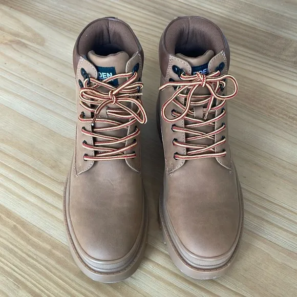 NEW! Steve Madden Glixxo Combat Lace Up Boots